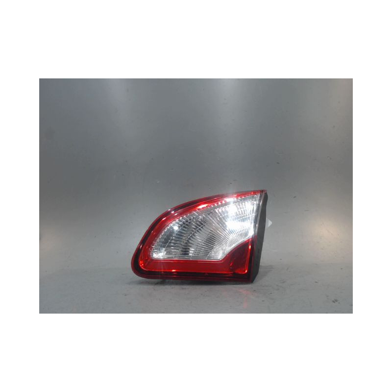 FEU ARRIERE INTERIEUR DROIT NISSAN QASHQAI