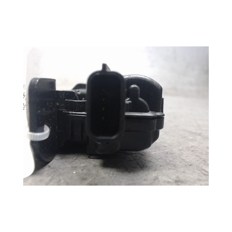 SERRURE HAYON  RENAULT MEGANE III 2008-