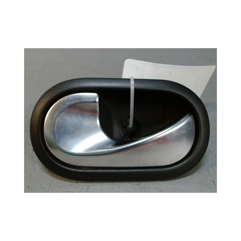 POIGNEE INTERIEURE PORTE AVANT GAUCHE RENAULT TWINGO