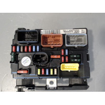 BOITE A FUSIBLES PEUGEOT 207 SW