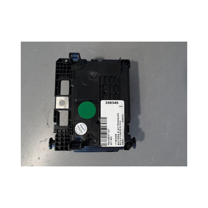 BOITE A FUSIBLES PEUGEOT 207 SW