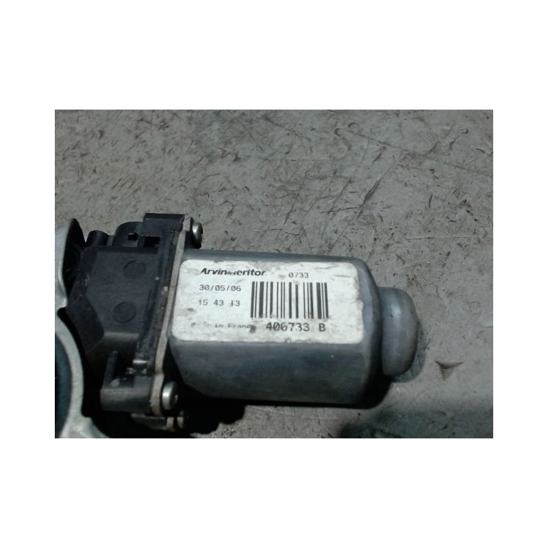 MECANISME+MOTEUR LEVE-GLACE AVANT GAUCHE RENAULT CLIO II PH.2 01-06
