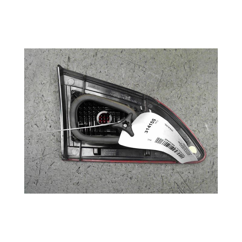 FEU ARRIERE INTERIEUR DROIT RENAULT MEGANE