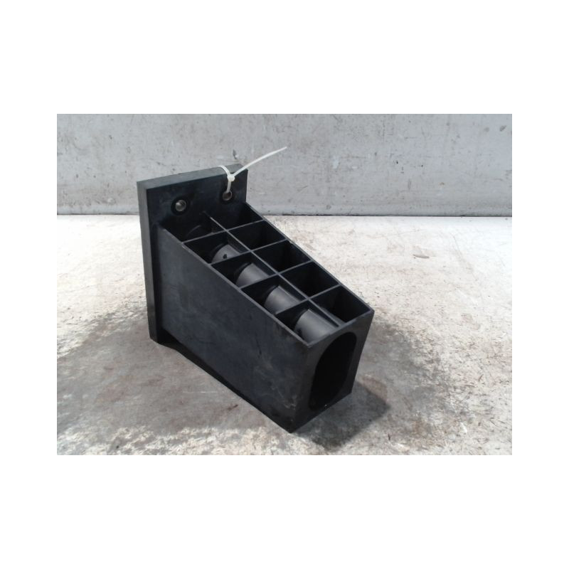 SUPPORT PARE-CHOC AVG CITROEN C4 PICASSO