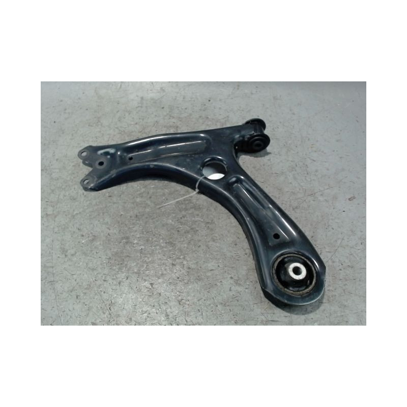 TRIANGLE INFERIEUR AVANT GAUCHE VOLKSWAGEN UP