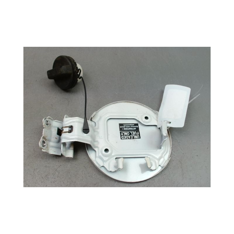 VOLET DE TRAPPE CARBURANT TOYOTA VERSO-S