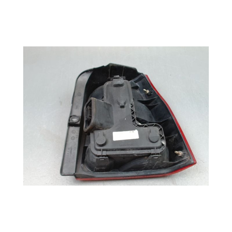 FEU ARRIERE GAUCHE  VOLKSWAGEN LUPO 1998-2005