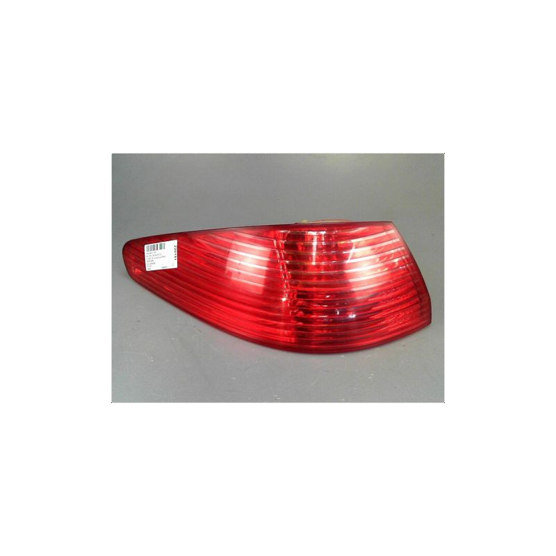 FEU ARRIERE GAUCHE  PEUGEOT 607 PH2 04-12
