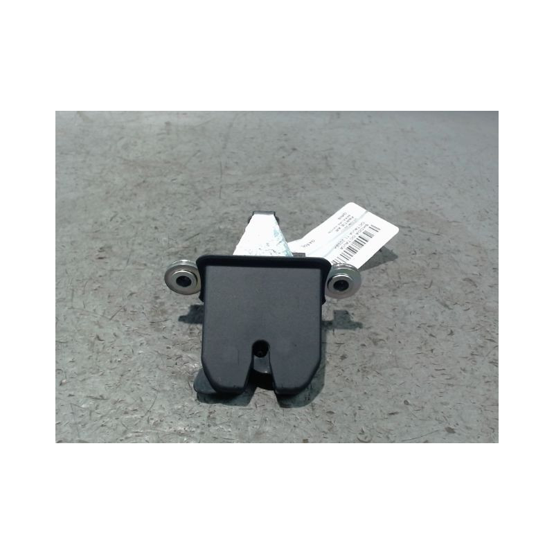 SERRURE HAYON  SKODA OCTAVIA 2008-