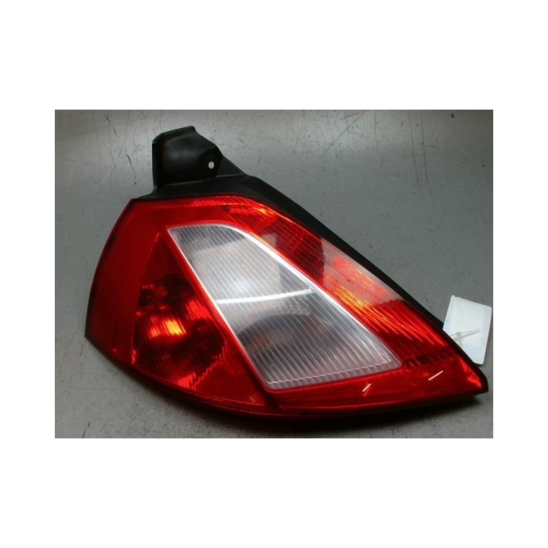 FEU ARRIERE GAUCHE  RENAULT MEGANE II PH1 02-05