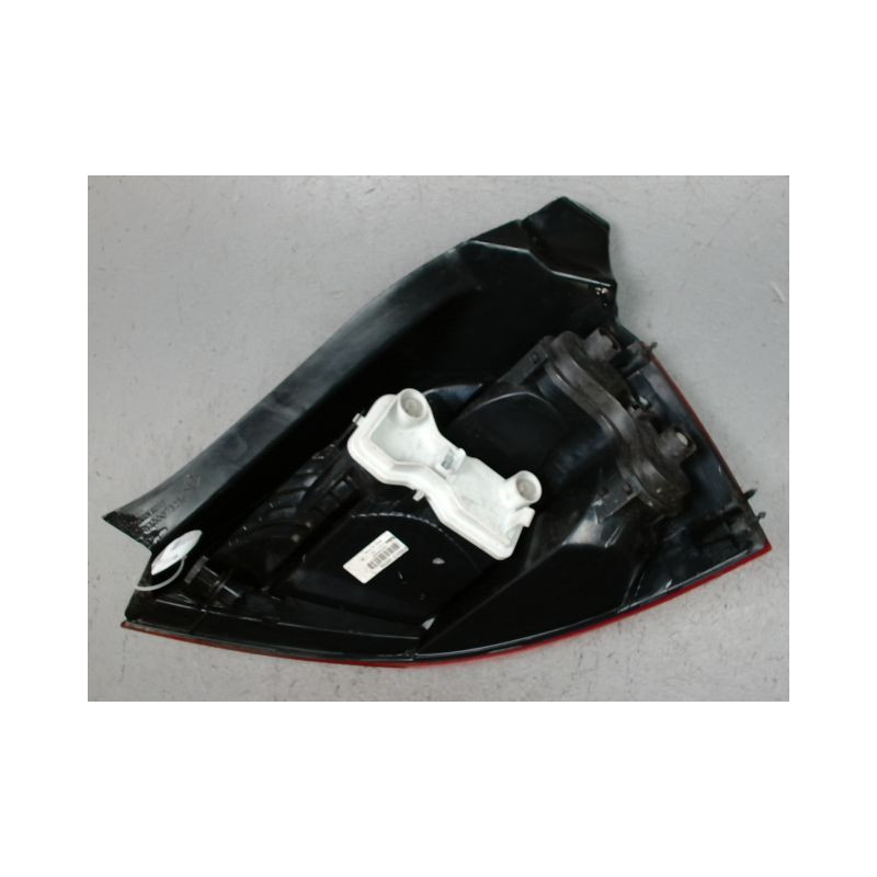 FEU ARRIERE GAUCHE  RENAULT MEGANE II PH1 02-05