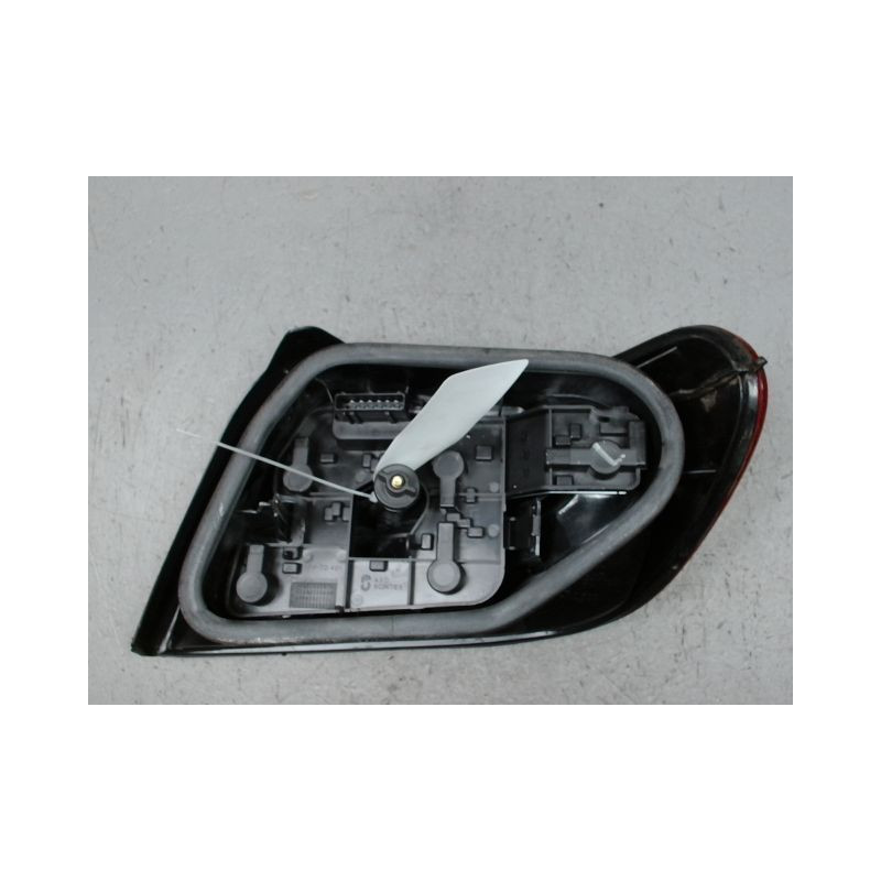 FEU ARRIERE GAUCHE  CITROEN XSARA 2000-