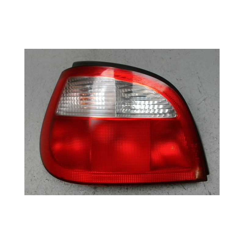 FEU ARRIERE GAUCHE  RENAULT MEGANE I PH2 99-02