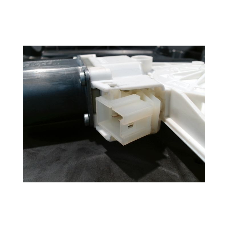 MECANISME+MOTEUR LEVE-GLACE AVANT DROIT MERCEDES GLE