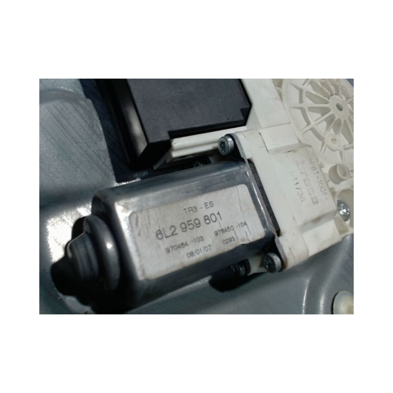 MECANISME+MOTEUR LEVE-GLACE AVANT DROIT SEAT IBIZA 2006-