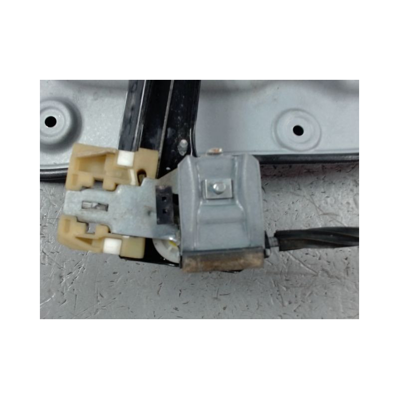MECANISME+MOTEUR LEVE-GLACE AVANT GAUCHE VOLKSWAGEN TOURAN 09-