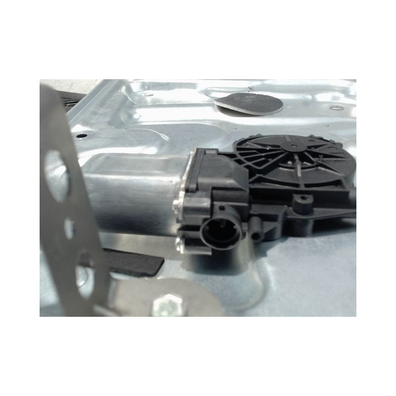 MECANISME+MOTEUR LEVE-GLACE AVANT DROIT NISSAN QHASQAI 2007-