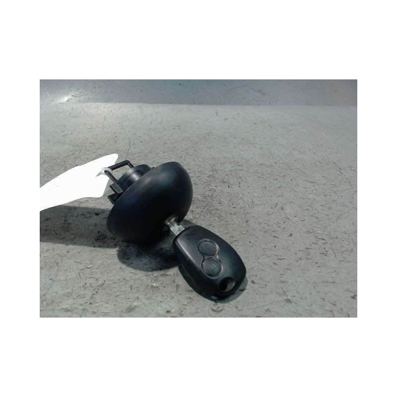 BOUCHON RESERVOIR A CARBURANT DACIA SANDERO 2008-
