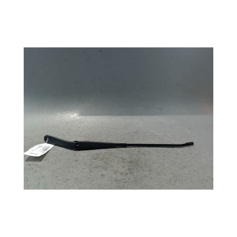 BRAS ESSUIE-GLACE AVANT GAUCHE DACIA SANDERO 2008-