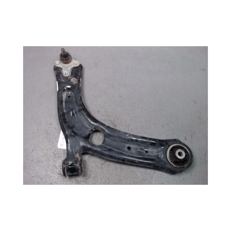 TRIANGLE INFERIEUR AVANT DROIT VOLKSWAGEN TIGUAN