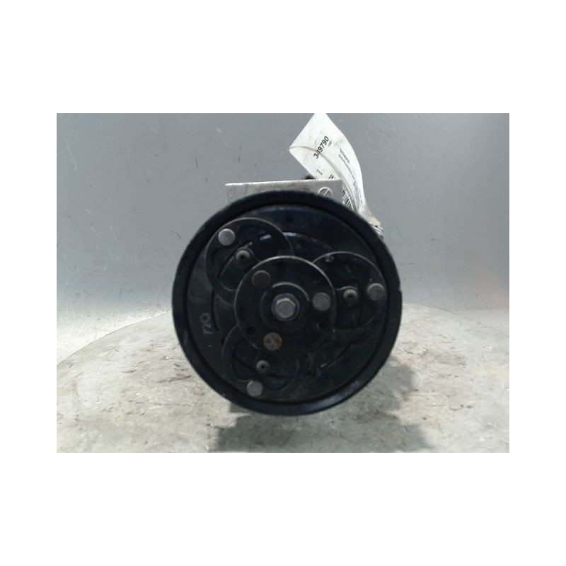 COMPRESSEUR AIR CONDITIONNE RENAULT CLIO IV