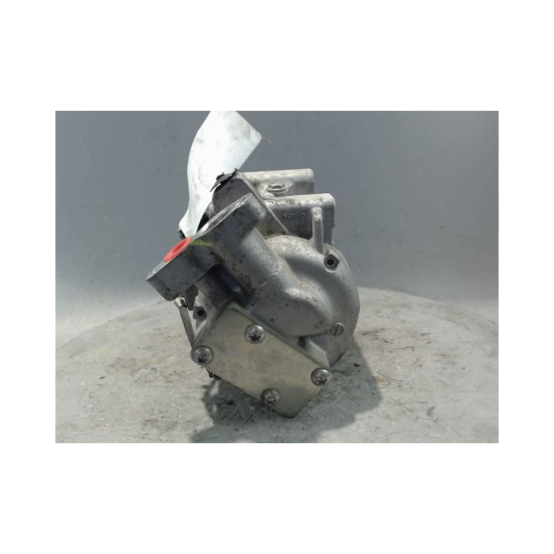 COMPRESSEUR AIR CONDITIONNE RENAULT CLIO IV