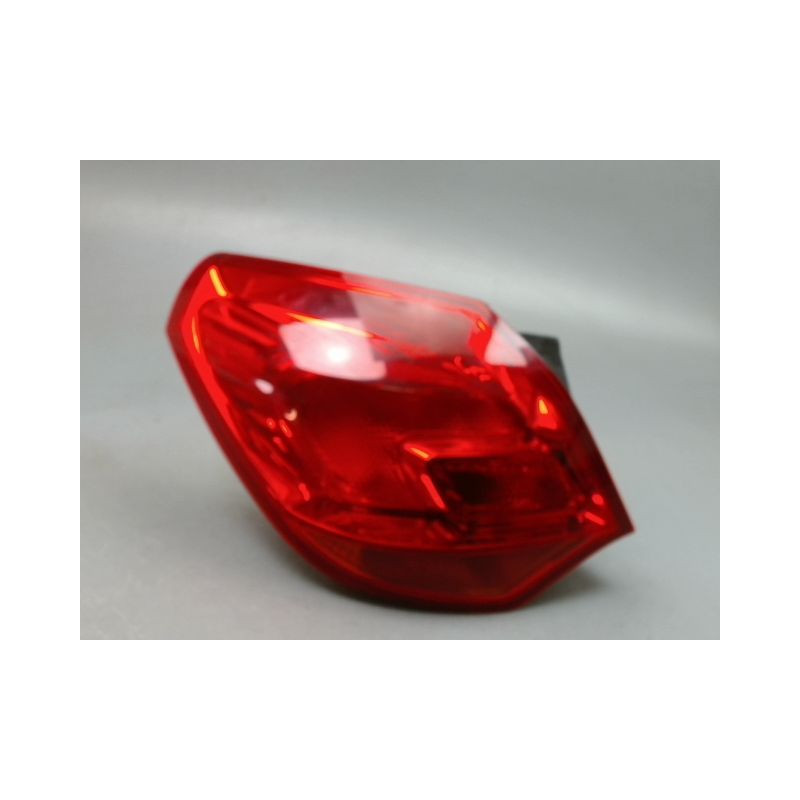 FEU ARRIERE GAUCHE  OPEL ASTRA IV Phase 1 (J) 2010-2012