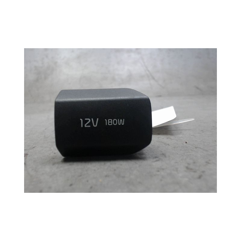 PRISE 12V AV KIA PICANTO