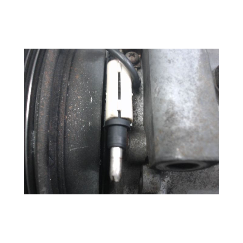 COMPRESSEUR AIR CONDITIONNE RENAULT KANGOO