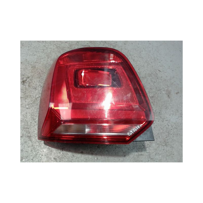 FEU ARRIERE GAUCHE  VOLKSWAGEN POLO 2009-
