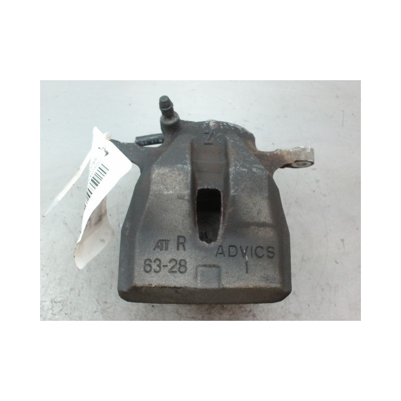 ETRIER DE FREIN AVANT DROIT TOYOTA RAV4 BREAK III Phase 1 2006-2009