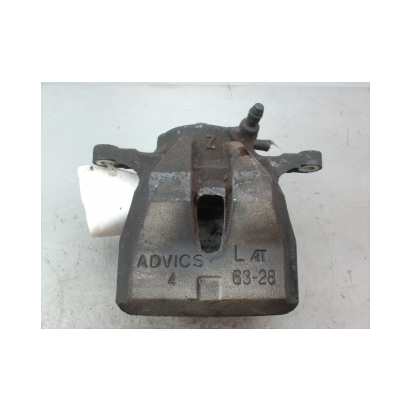 ETRIER DE FREIN AVANT GAUCHE TOYOTA RAV4 BREAK III Phase 1 2006-2009