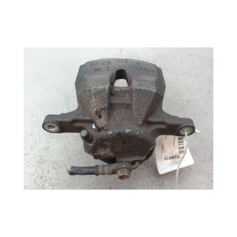 ETRIER DE FREIN AVANT GAUCHE TOYOTA RAV4 BREAK III Phase 1 2006-2009