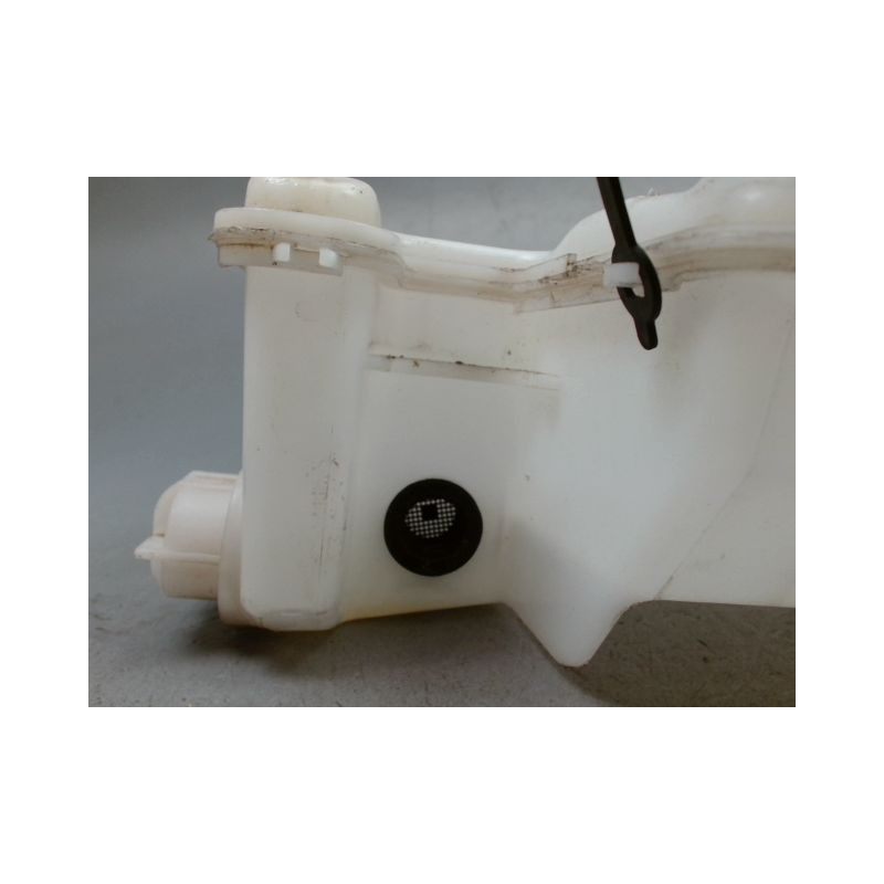 RESERVOIR LAVE-GLACE AVANT DACIA SANDERO 2008-