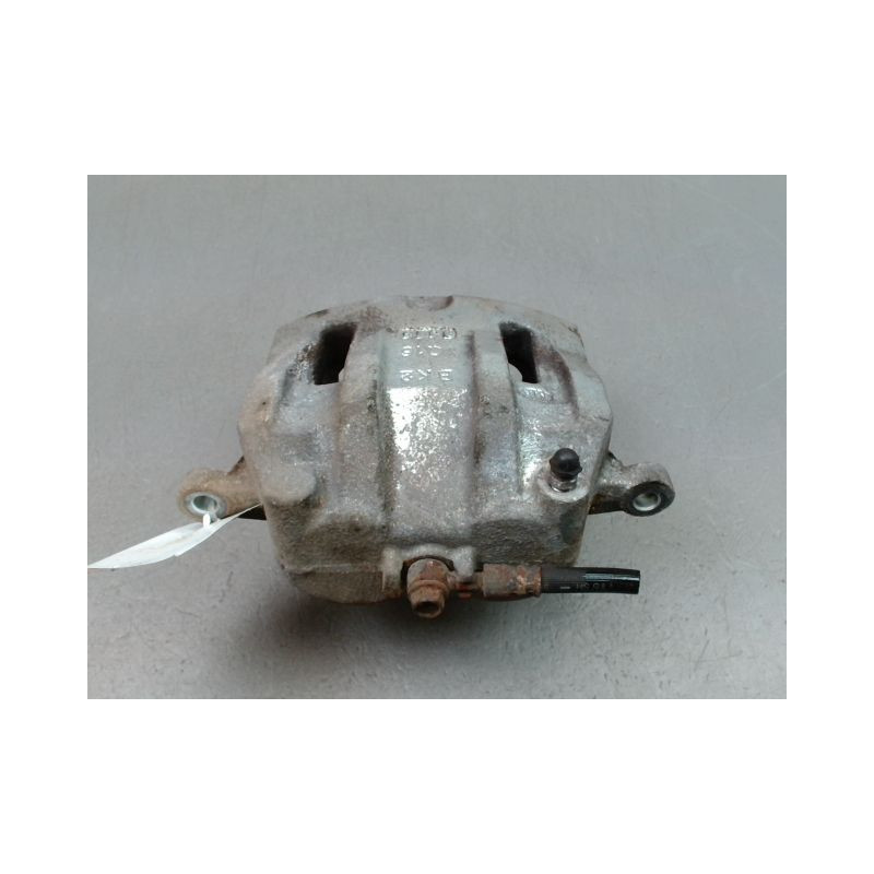 ETRIER DE FREIN AVANT GAUCHE KIA CARNIVAL/SEDONA MONOSP. II 2006-2010