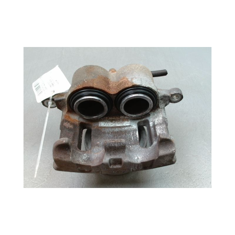 ETRIER DE FREIN AVANT GAUCHE KIA CARNIVAL/SEDONA MONOSP. II 2006-2010