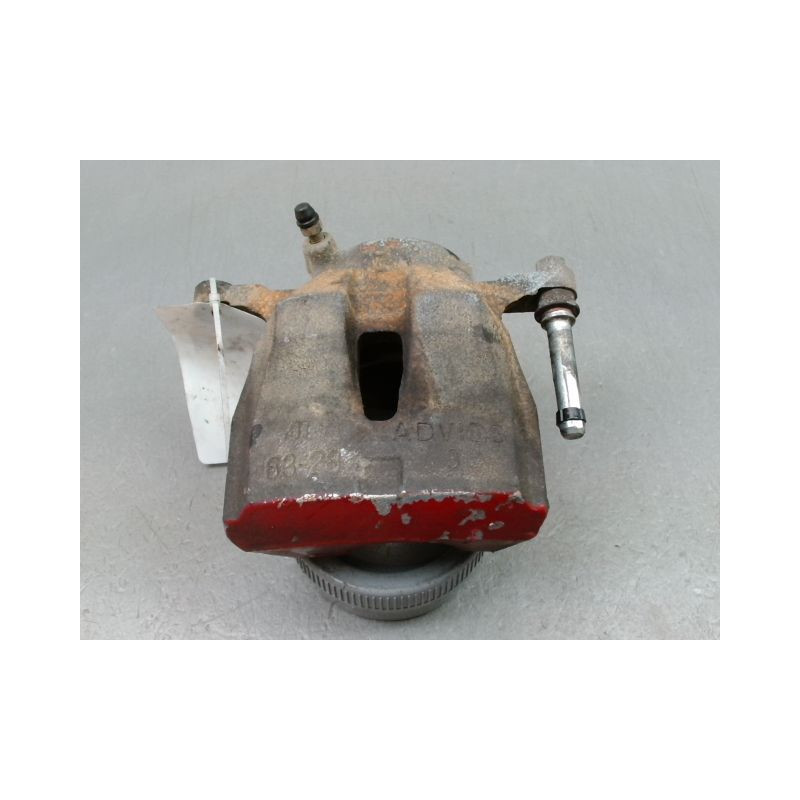 ETRIER DE FREIN AVANT DROIT TOYOTA RAV4 BREAK III Phase 1 2006-2009