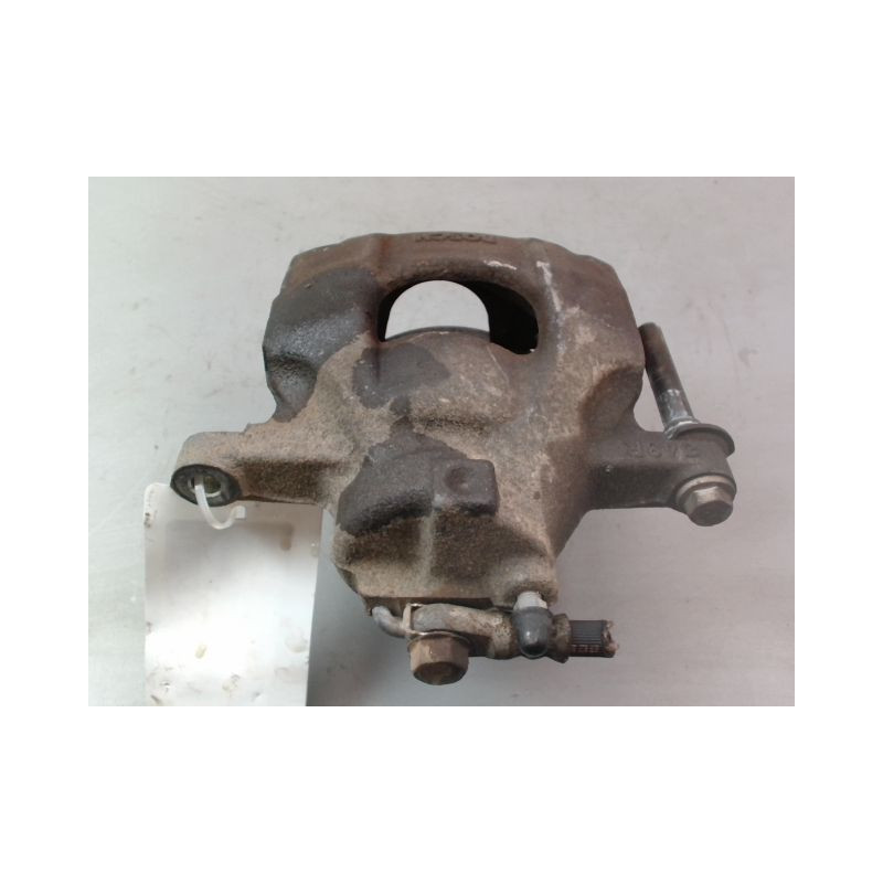 ETRIER DE FREIN AVANT DROIT TOYOTA AYGO 5P