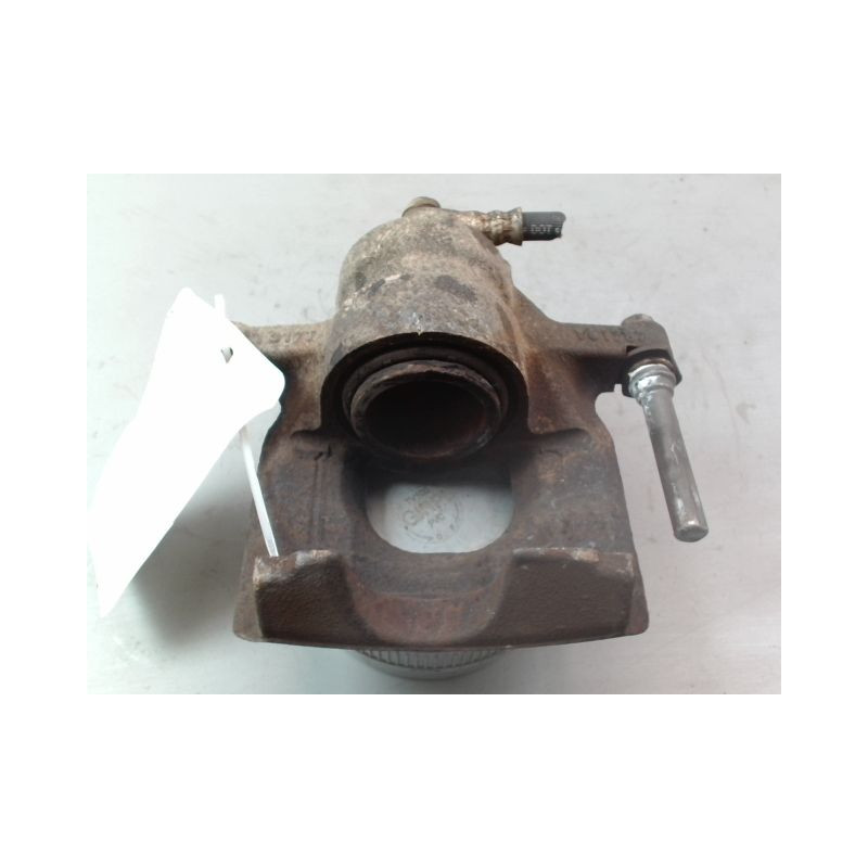 ETRIER DE FREIN AVANT DROIT TOYOTA AYGO 5P