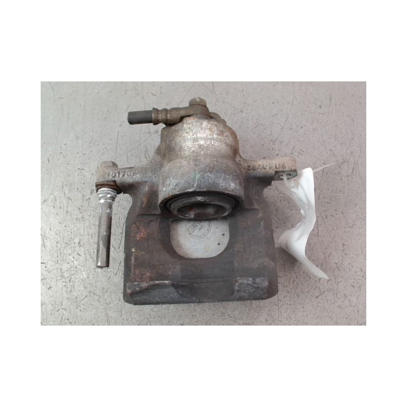 ETRIER DE FREIN AVANT GAUCHE PEUGEOT 108