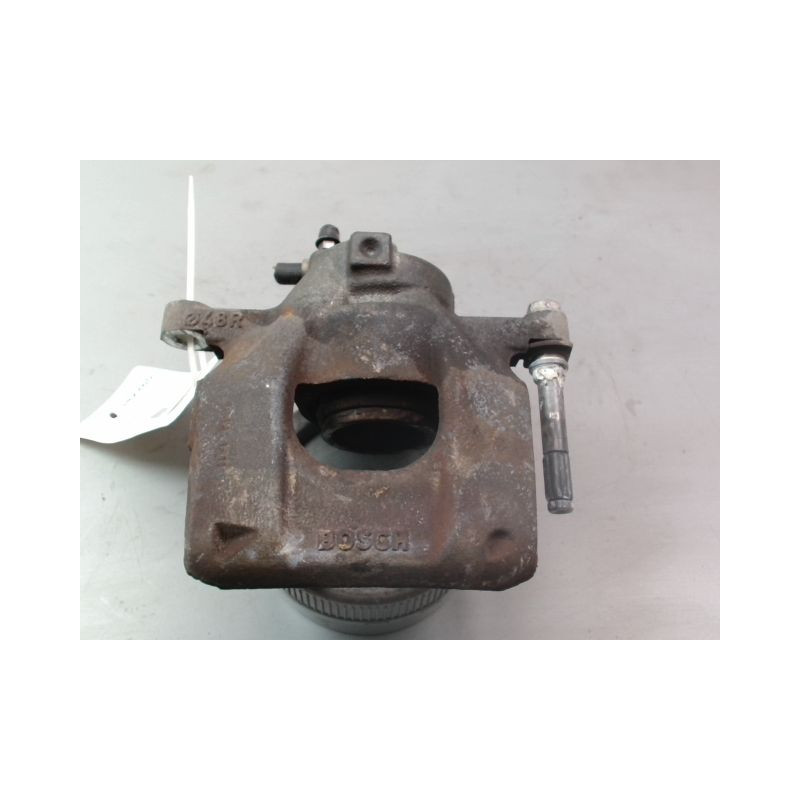 ETRIER DE FREIN AVANT DROIT TOYOTA AYGO 5P