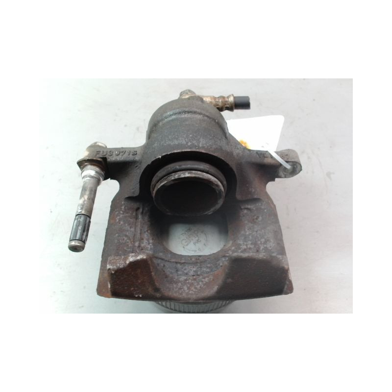 ETRIER DE FREIN AVANT DROIT TOYOTA AYGO 5P