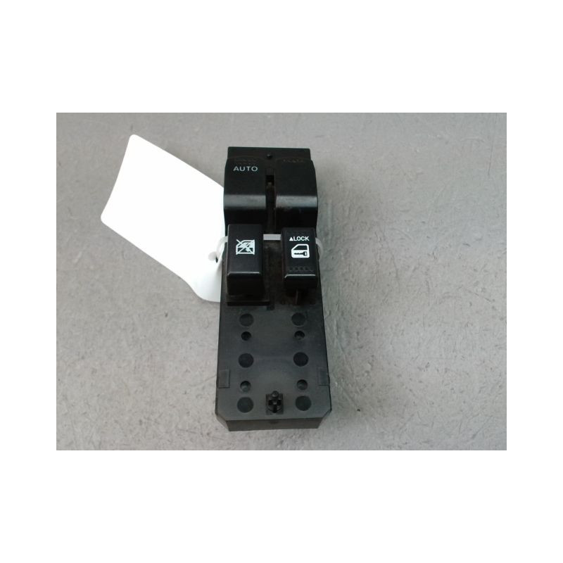 COMMANDE LEVE-GLACE PORTE AVG SUZUKI SWIFT III 2005-2011