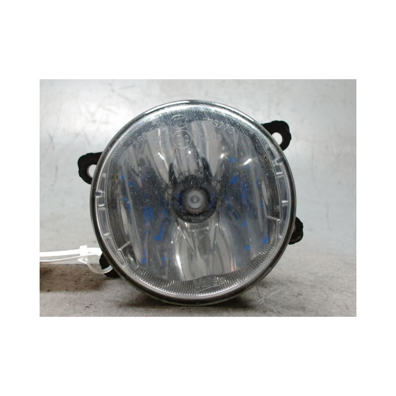 PHARE ANTIBROUILLARD AVANT DROIT DACIA DUSTER