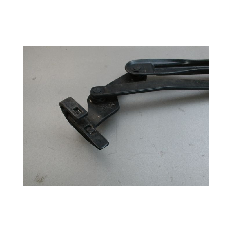 BRAS ESSUIE-GLACE AVANT TOYOTA YARIS