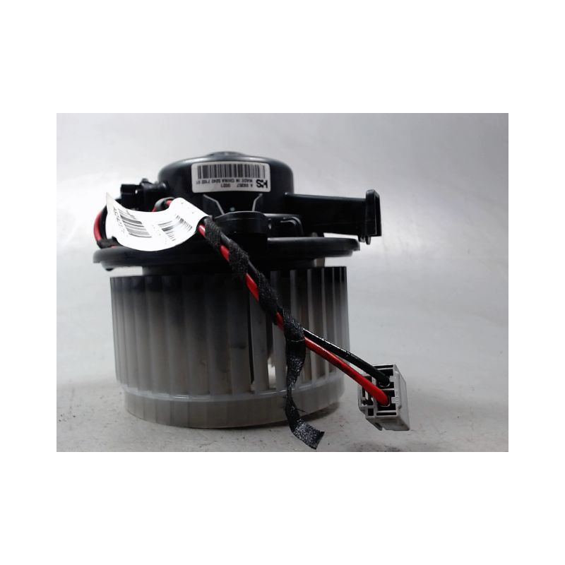 MOTEUR VENTILATEUR CHAUFFAGE CHEVROLET CRUZE