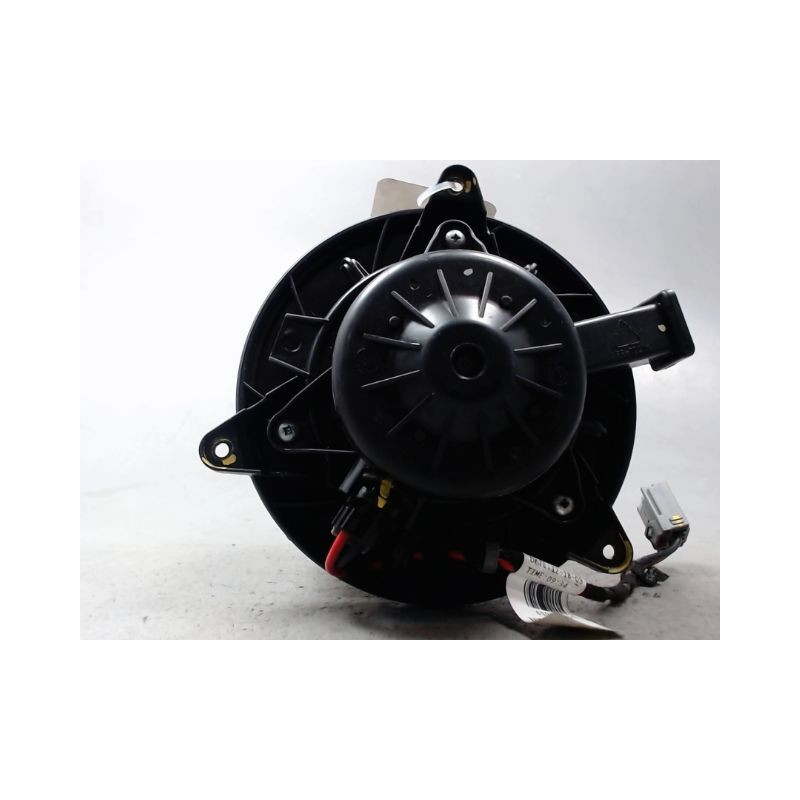 MOTEUR VENTILATEUR CHAUFFAGE CHEVROLET CRUZE