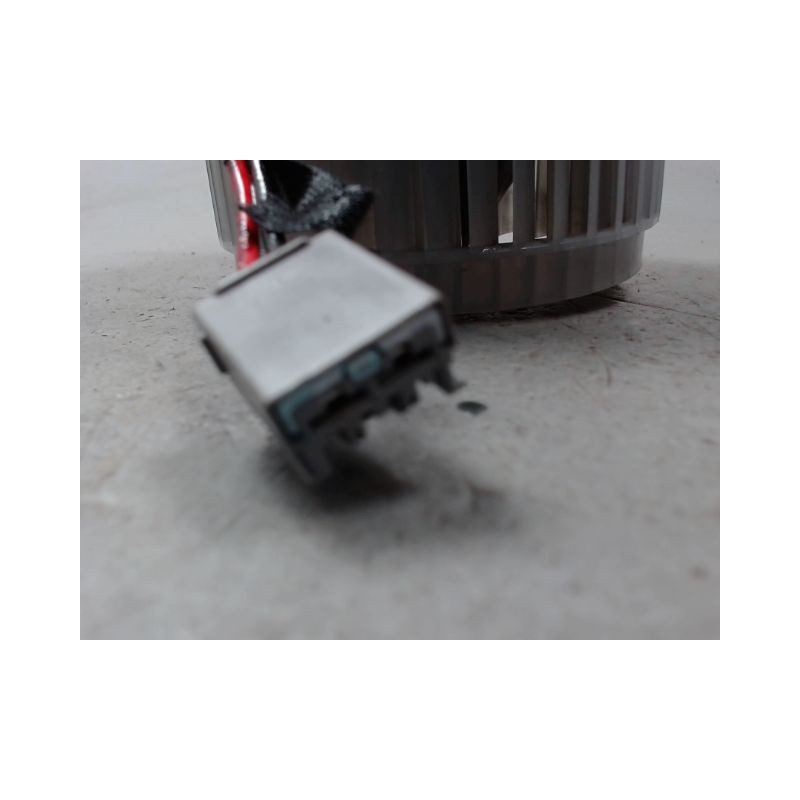 MOTEUR VENTILATEUR CHAUFFAGE CHEVROLET CRUZE