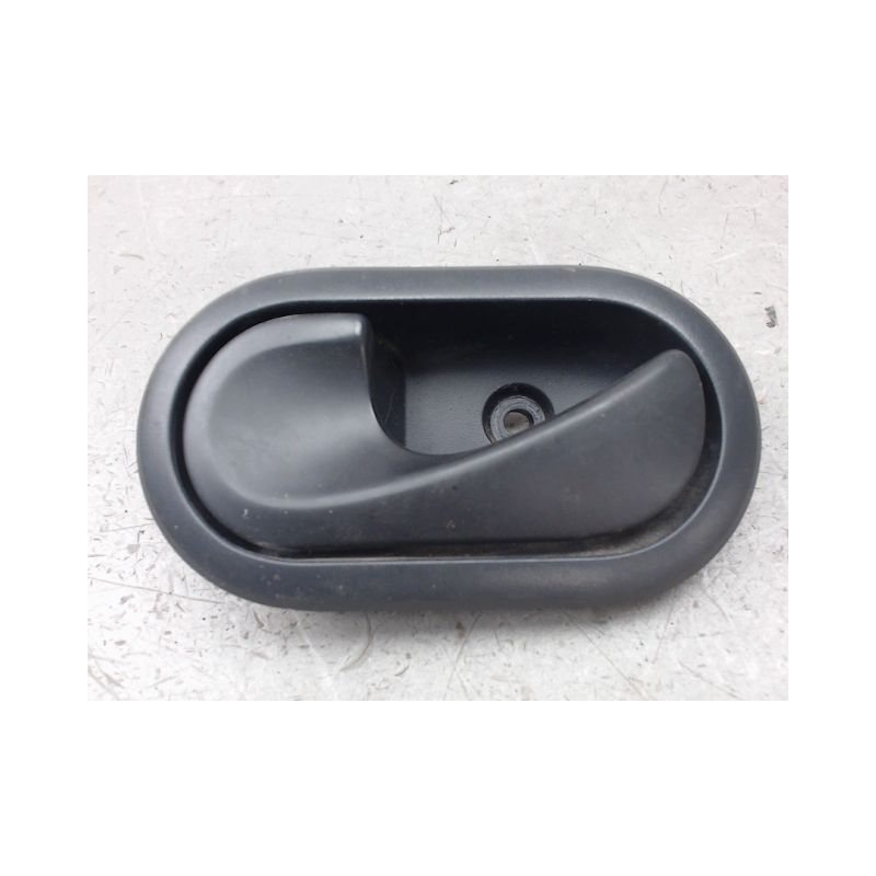 POIGNEE INTERIEURE PORTE AVANT GAUCHE DACIA SANDERO