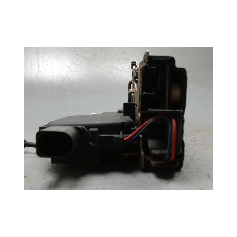 SYSTEME CONDAMNATION ARRIERE GAUCHE SKODA OCTAVIA 2000-